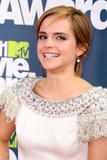 th_77310_EmmaWatson_2011MTVMovieAwards_LA_050611_585_122_228lo.jpg