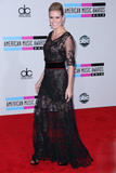th_21374_celebrity_paradise.com_TheElder_HeidiKlum124_122_553lo.jpg